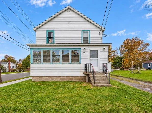 201 Vulcan Ave, Sydney, NS B1P 5X1