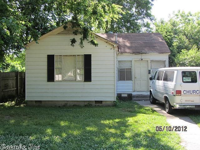 2nd image of 608 Water St