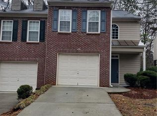 347 Parkview Manor Dr, Tucker, GA 30084