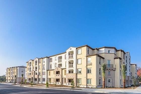 1st image of 840 S Magnolia Ave