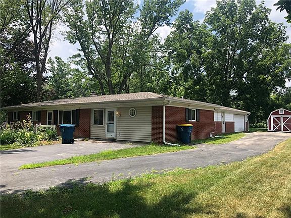 2nd image of 10902 Willowmere Dr