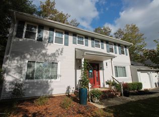 146 Sun Valley Rd, Toms River, NJ 08755