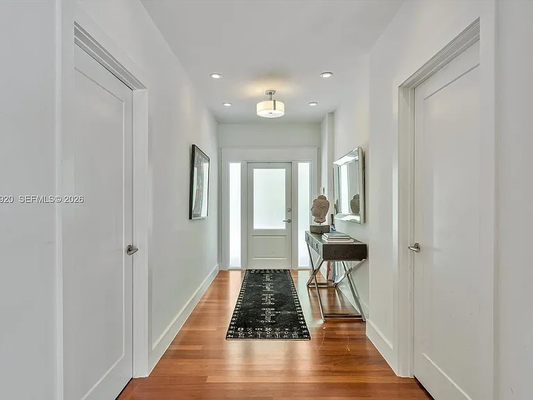 186 Edgewater Dr — Photo 13