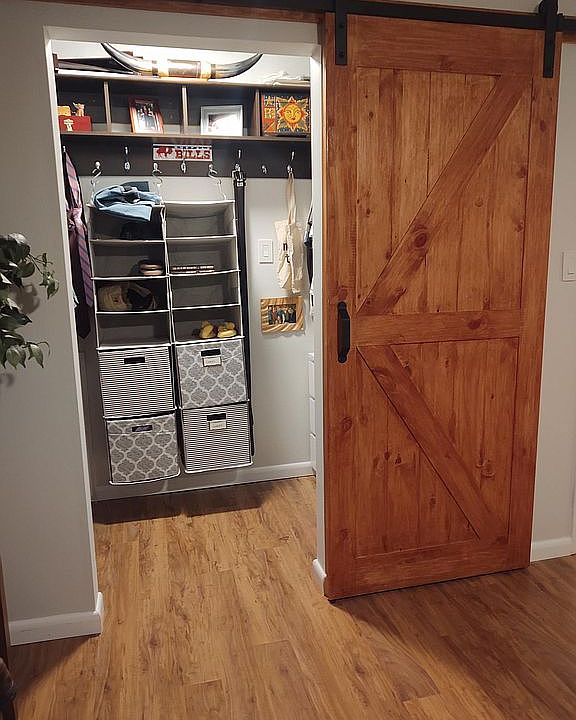 Walk-in Closet