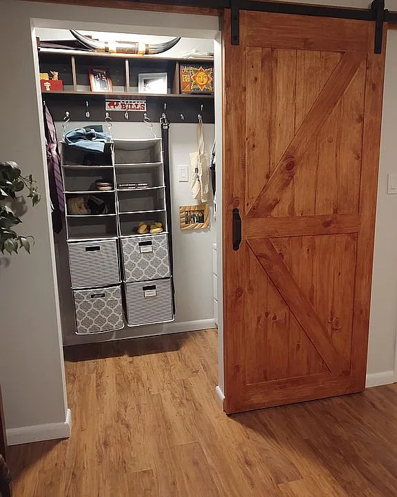 Walk-in Closet