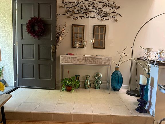 3rd image of 4432 Emerald St #16