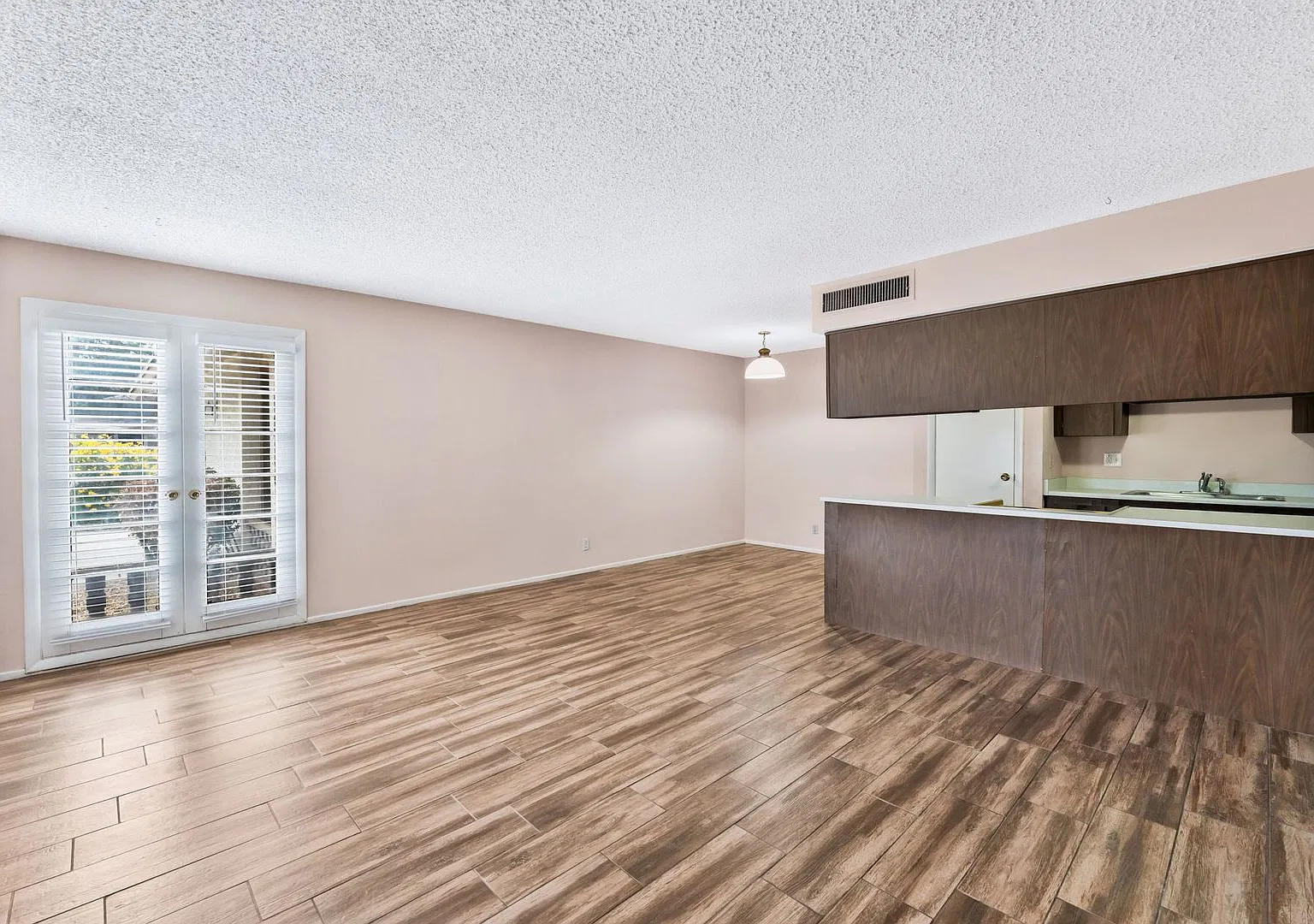 Convenient Two-Story Condo Near UNLV & the Las Vegas Strip! — Photo 3