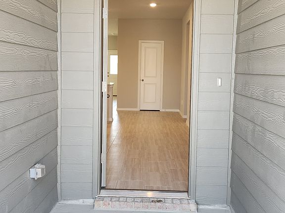 3rd image of 8525 Coffee Springs Dr