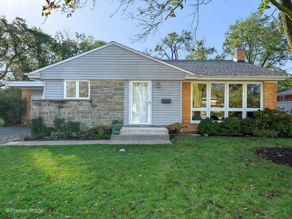 394 E Huntington Ln, Elmhurst, IL 60126