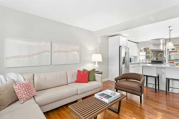 Sold by Prime Realty | media 7