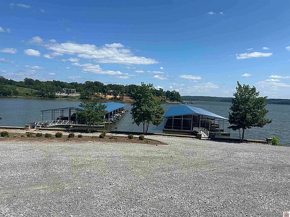 3rd image of 147 & 148 Centerview Rd