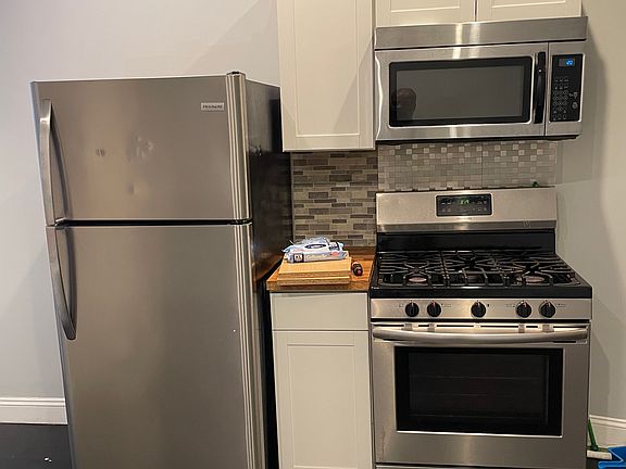 2nd image of 2724 W Lehigh Ave Floor 1
