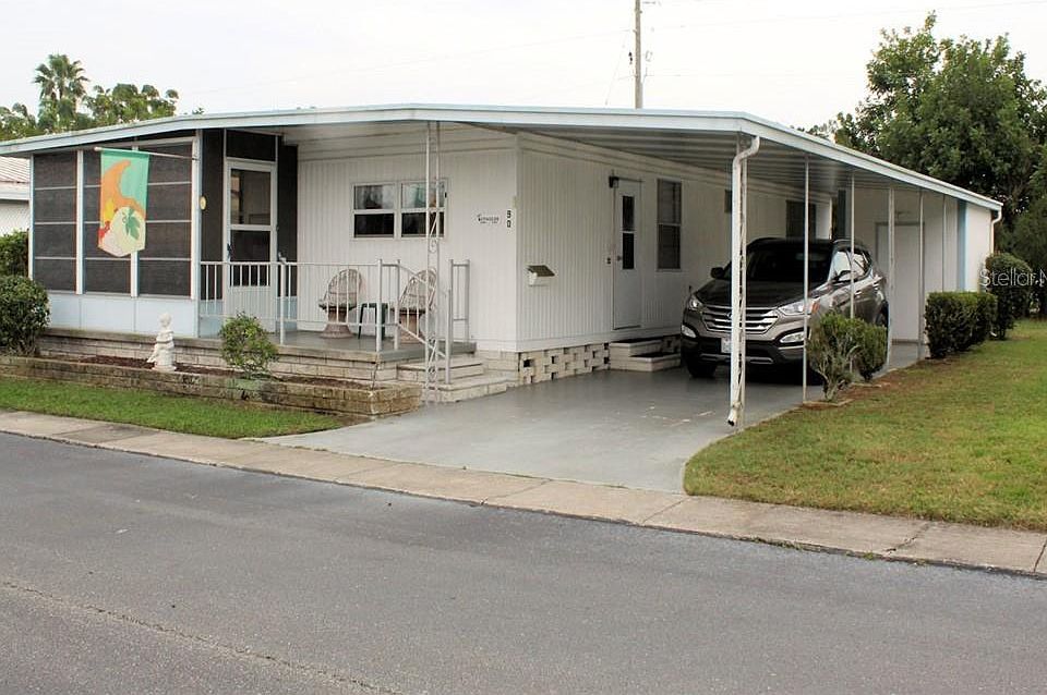 1st image of 90 Pindo Palm St E