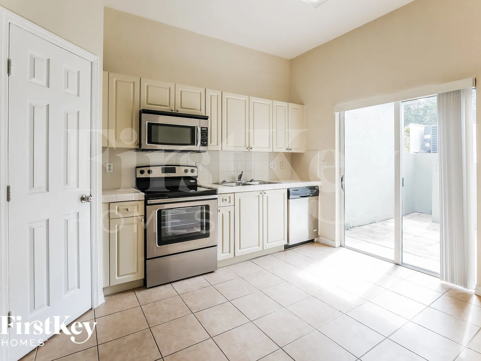 2 bed, 2.0 bath, 1438 sqft, $2,900 — Photo 4