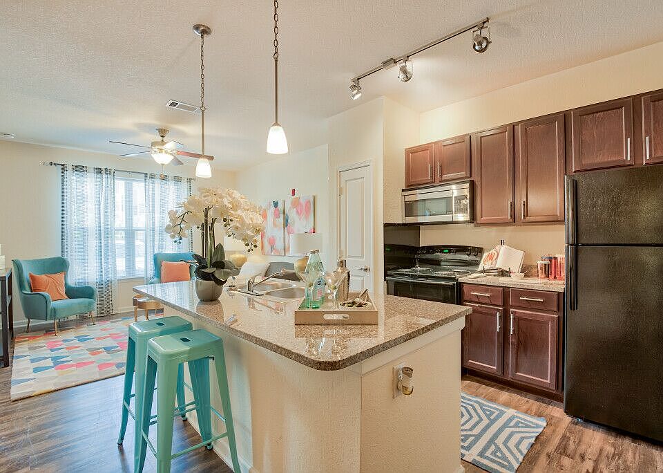 1st image of 1405 Southwood Plantation Rd #3207