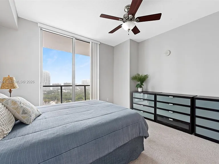 79 SW 12th St #2503 — Photo 9