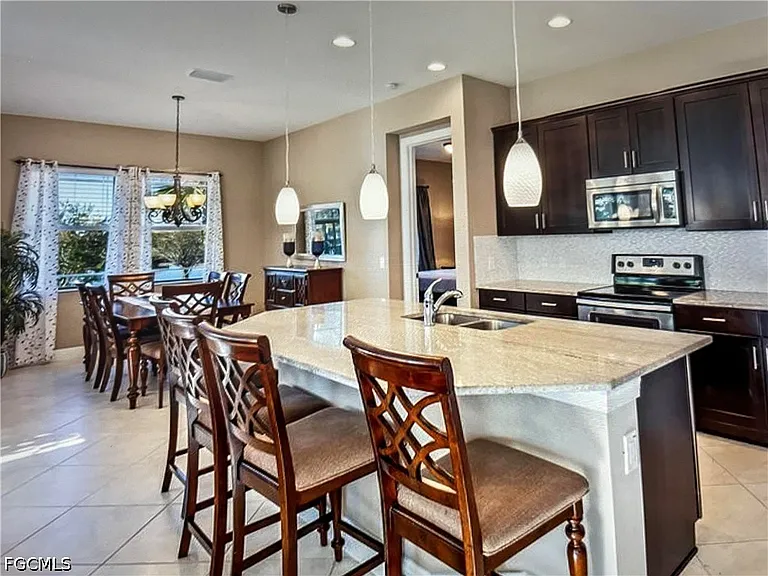 12690 Fairington Way — Photo 10