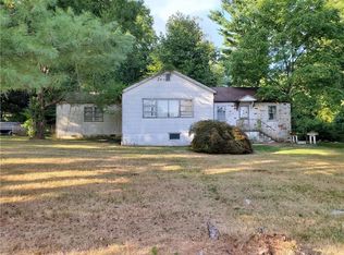 12 Leslie Dr, Mahopac, NY 10541