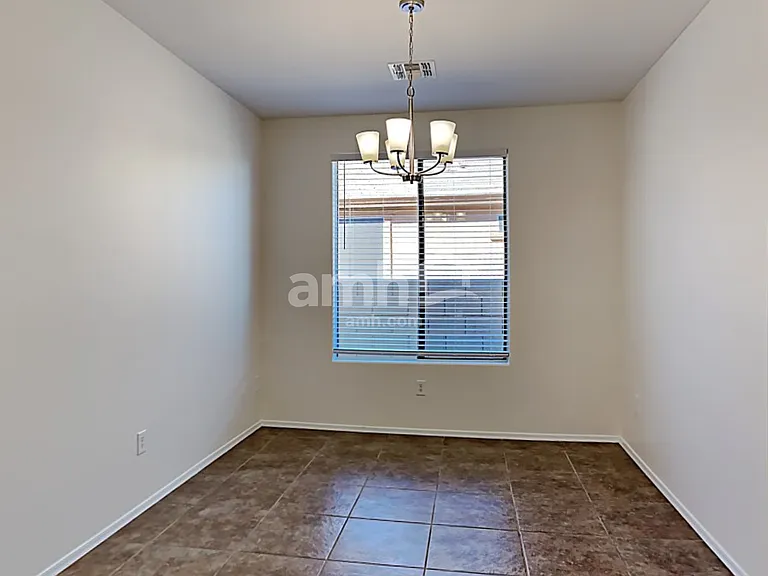 568 W Camino Parrilla — Photo 5