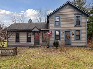 22153 Waltz Rd, New Boston, MI 48164