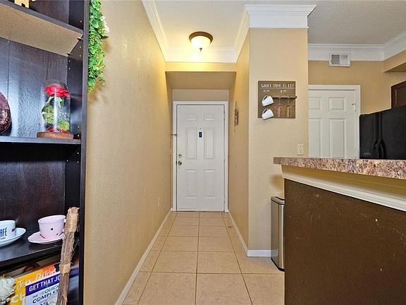 3rd image of 11530 Villa Grand APT 1110