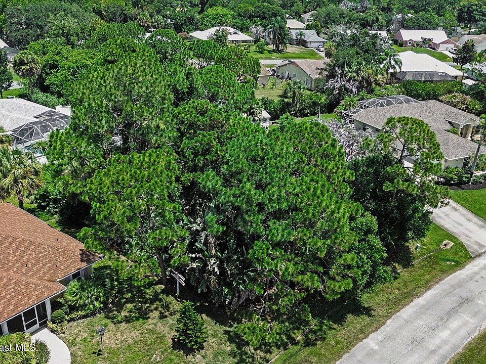 1st image of 493 Seagrass Ave