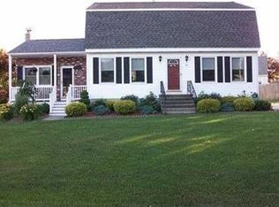 14 Thornton Ave, Smithfield, RI 02917