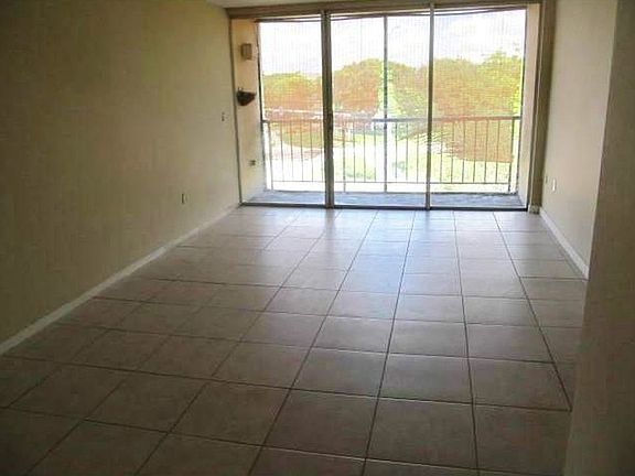 5th image of 8820 Fontainebleau Blvd APT 303-1