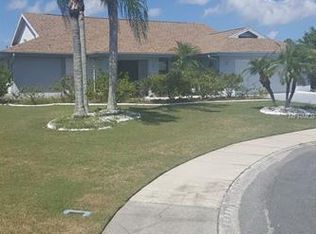 1702 Wedge Ct, Sun City Center, FL 33573