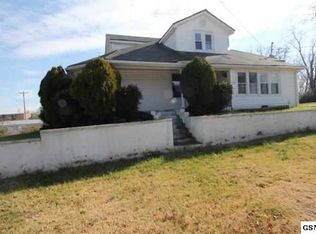 207 Mountain View St, Newport, TN 37821