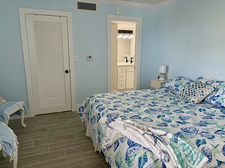 3443 Gulf Shore Blvd N #504 — Photo 12