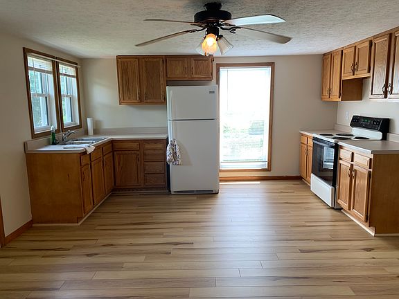 Sunny, large kitchen