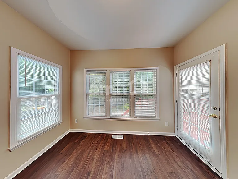 5702 Myakka Ct — Photo 5