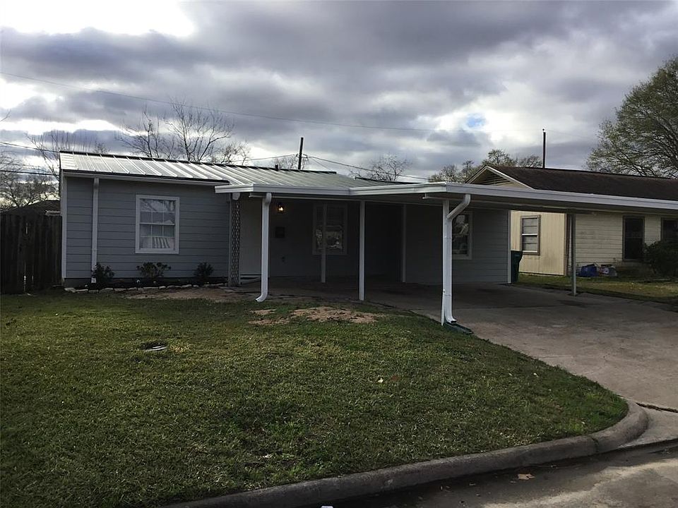 1st image of 2502 Camille St