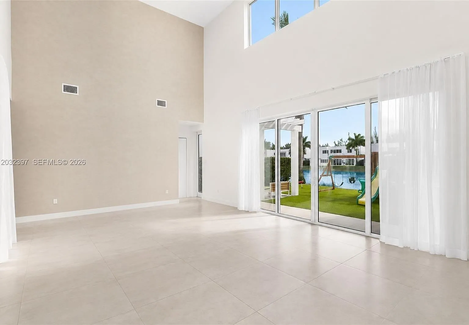 Doral Commons Residential — Photo 2