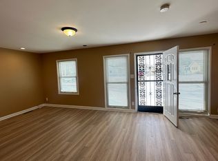 1204 N 6th St, Champaign, IL 61820