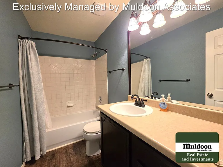 7599 Sailwind Dr — Photo 11