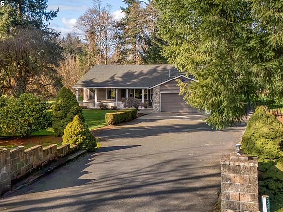 4th image of 33261 Filbert Ln