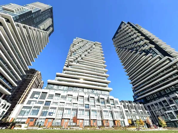 30 Inn On The Park Dr #2704, Toronto, ON M3C 0P8