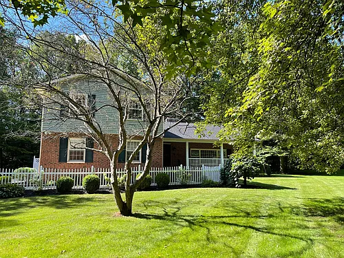 1616 Groton Dr Photo 1