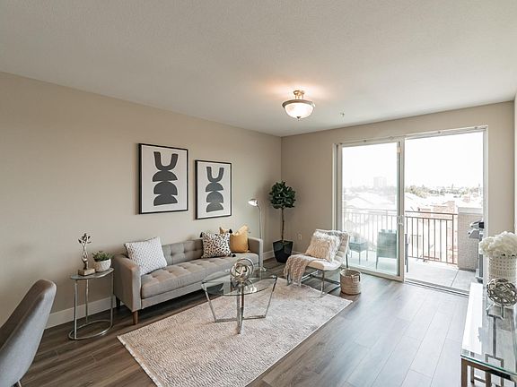 2nd image of 809 Auzerais Ave Unit 403