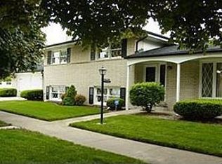 5325 Oakdale Dr, Oak Lawn, IL