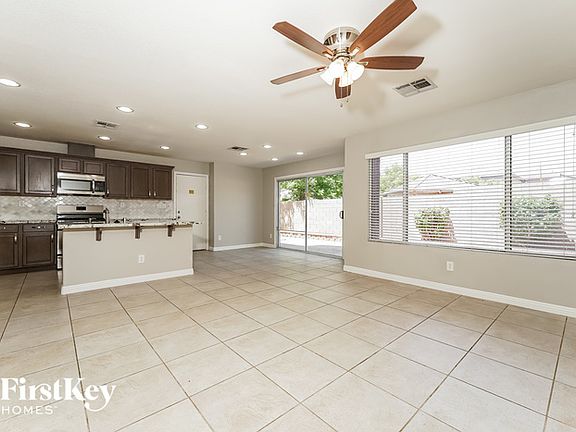 3rd image of 5321 Las Cruces Heights St
