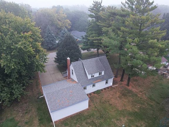 4th image of 105 S Waterman St