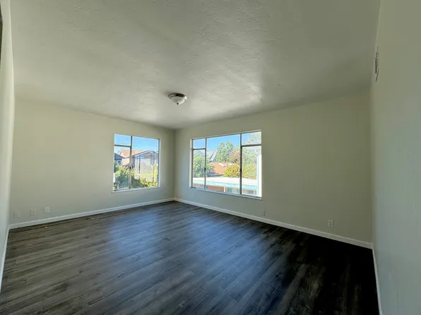 1311 Versailles Ave #D, Alameda, CA 94501