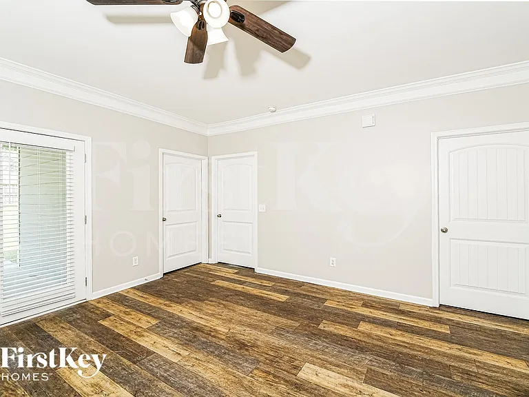 8613 Clarke Ln — Photo 5