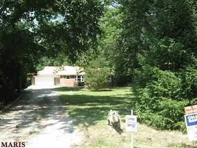 4103 Hickory Hill Dr photo 1