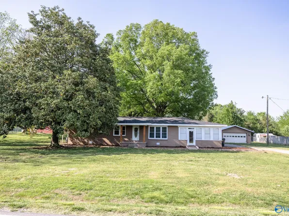 158 Maddox Rd, Danville, AL 35619