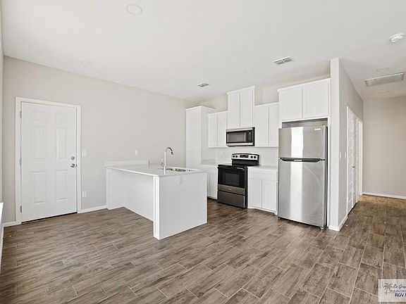 4th image of 2609 Sage Dr #3