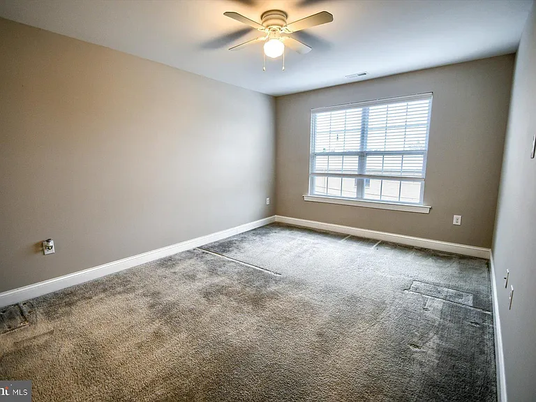 39 N Mitchell Ave — Photo 18